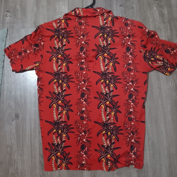 Hawaiian shirt - Picture 3 of 3